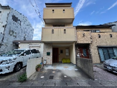 3階建て４LDK+天井収納庫付きの一戸建て住宅