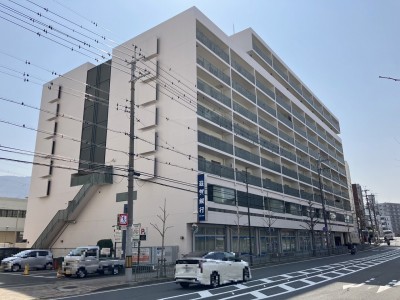 進和山科ハイライフ5階部分　東南角部屋