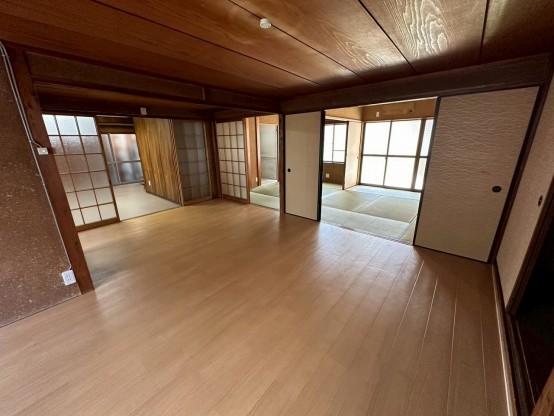 LINE_ALBUM_【賃貸】川田前畑町　5888_251115_26