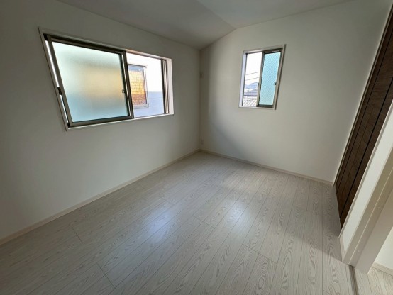 LINE_ALBUM_西野山欠ノ上新築_251124_30