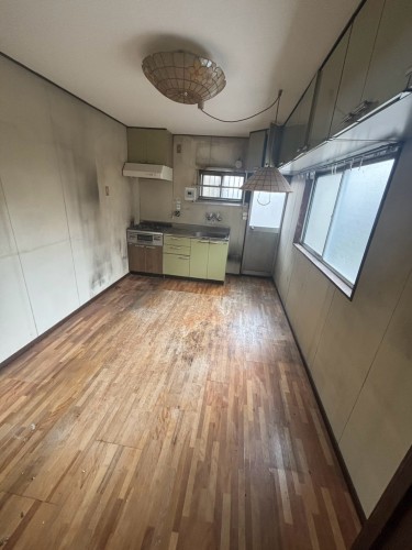 LINE_ALBUM_西野今屋敷町 店舗付き住宅_260913_12